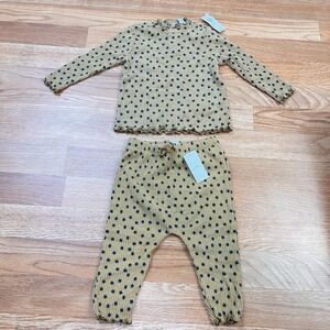 Old Navy Plush Knit Lettuce Edge 2 Pc Outfit Infant‎ Girls Size 6-12 Months NEW